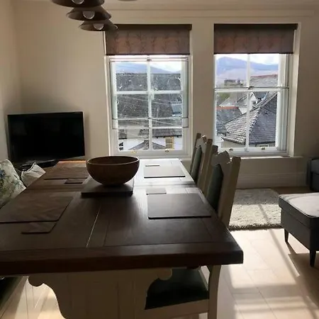 Fell View - Fantastic Centre